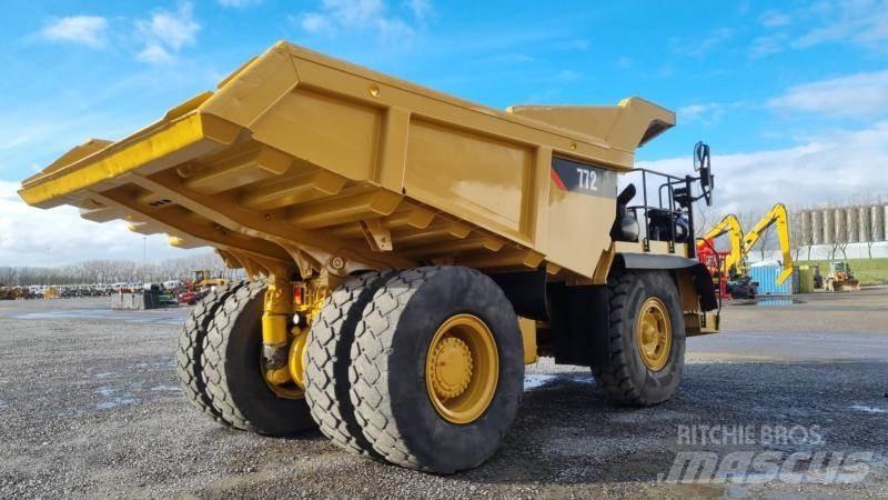 CAT 772 Atliekų išvežimo technika