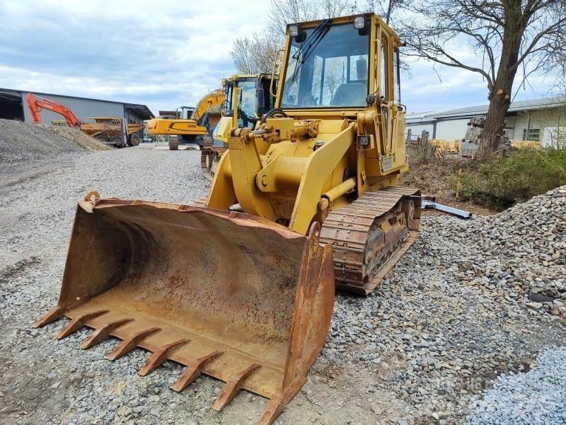 CAT 943 Vikšriniai krautuvai