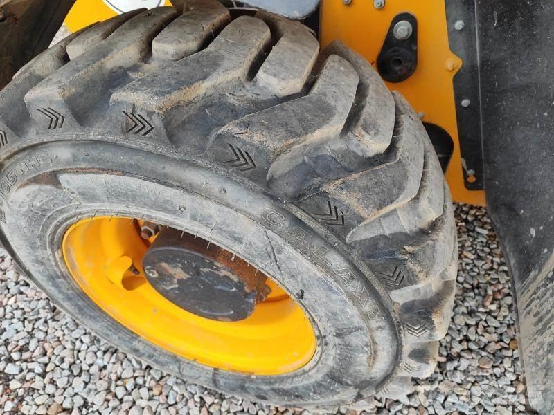 JCB 525-60 Naudoti ratiniai krautuvai