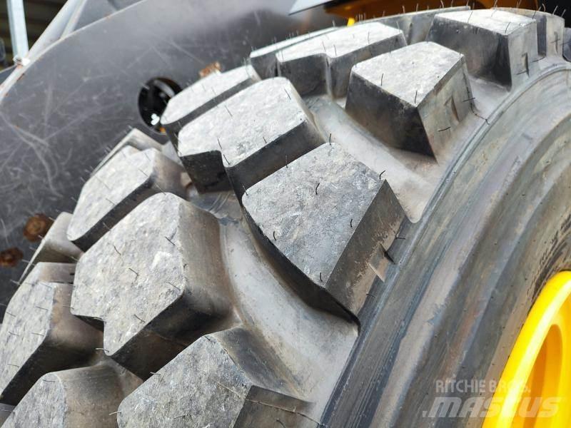 Volvo L110H Naudoti ratiniai krautuvai