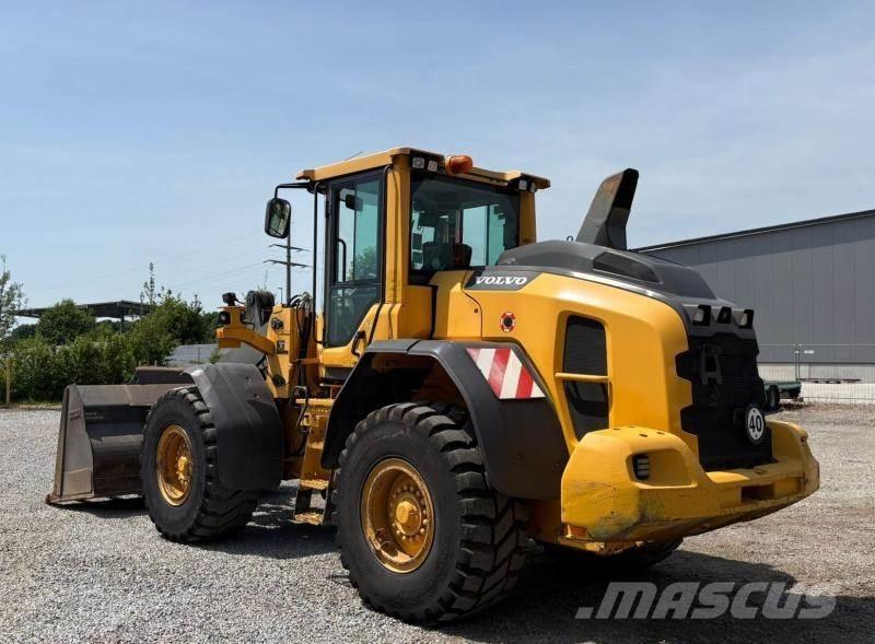 Volvo L90H Naudoti ratiniai krautuvai