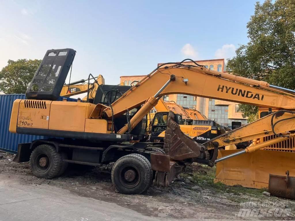 Hyundai R210W-7 Ratiniai ekskavatoriai