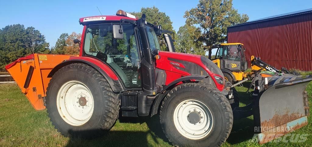 Valtra N114HT5 Traktoriai
