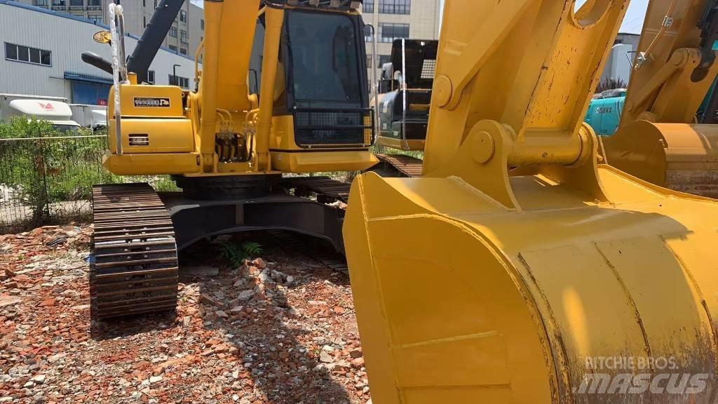 Komatsu PC210 Vikšriniai ekskavatoriai