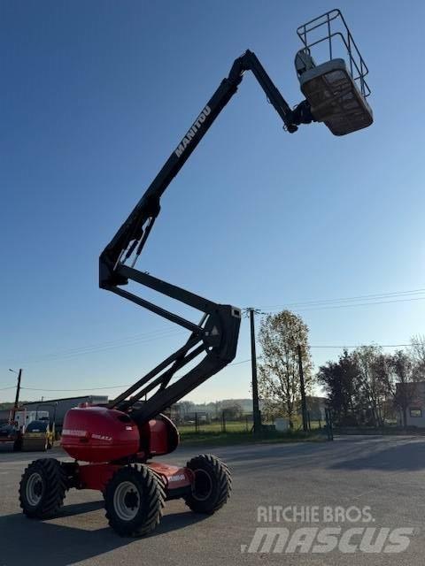 Manitou 200 ATJ Kompaktiškas savaeigis strėlinis keltuvas