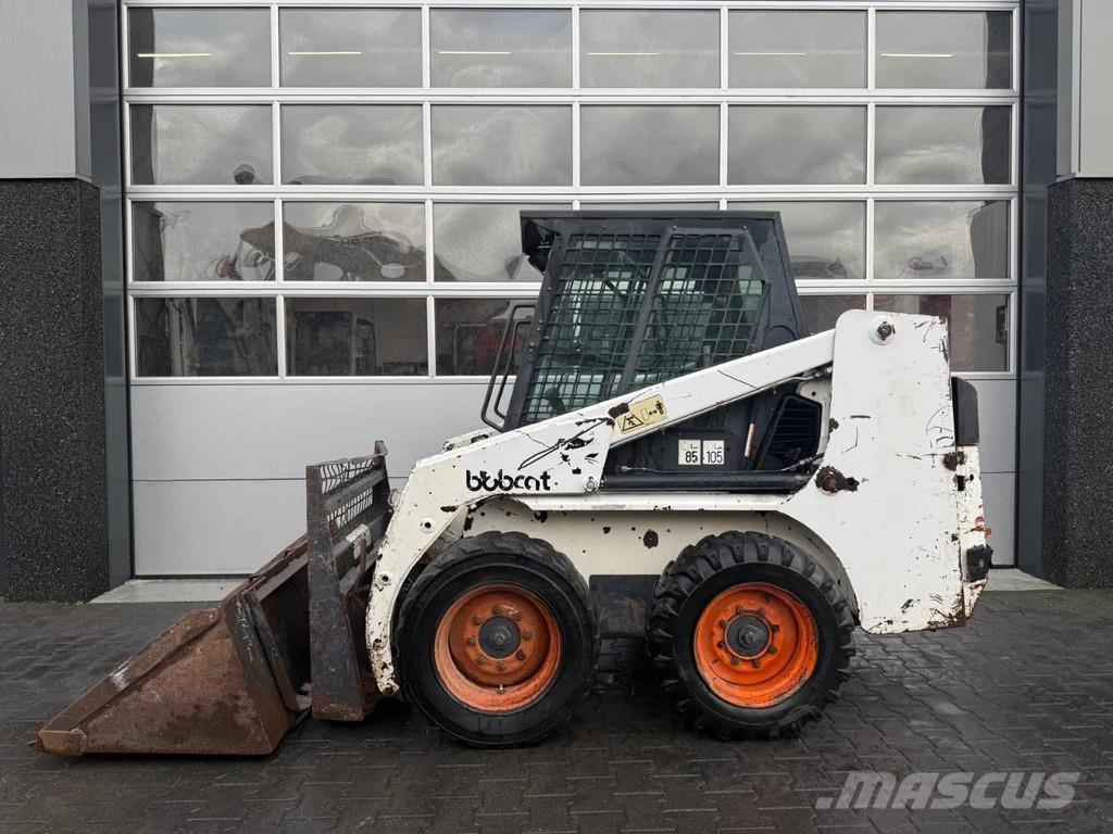 Bobcat 751 Krautuvai su šoniniu pasukimu