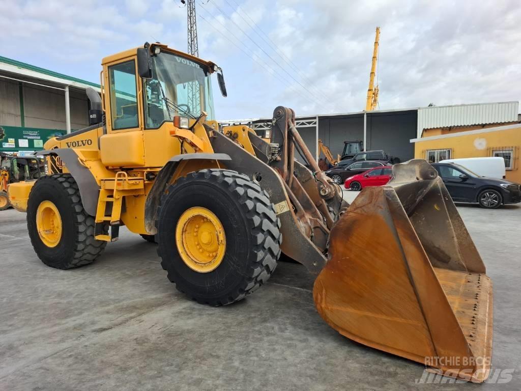 Volvo L 120 E Naudoti ratiniai krautuvai