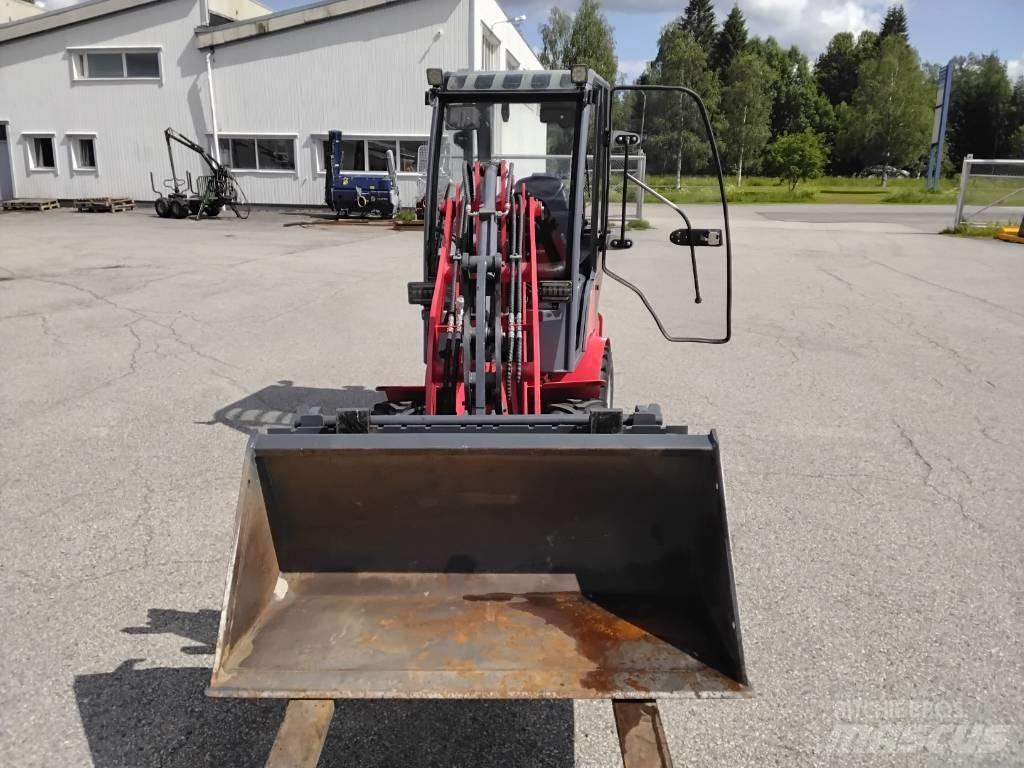QuattroX 810 Mini krautuvai