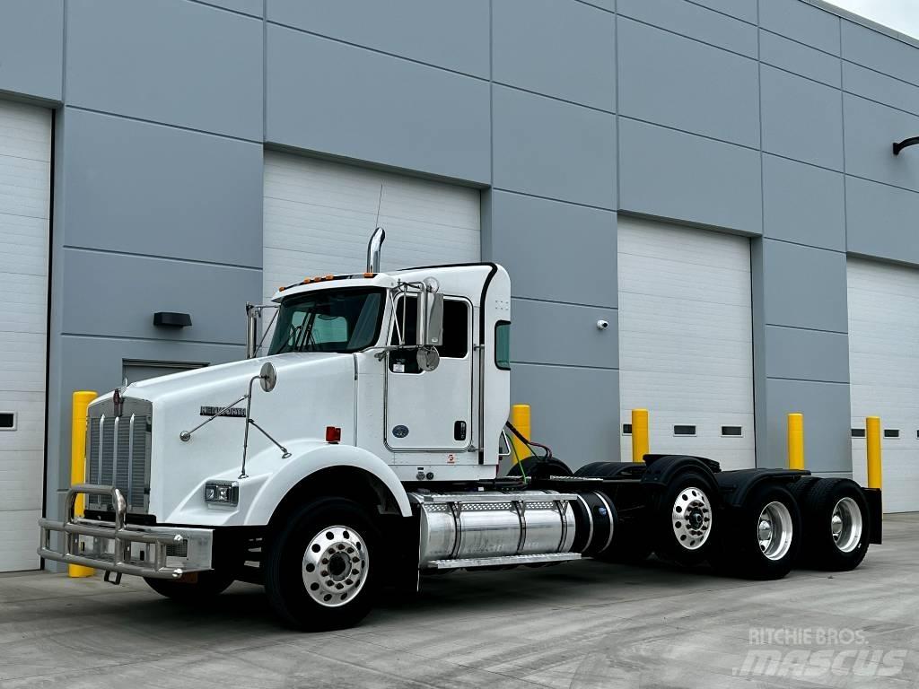 Kenworth T 800 Naudoti vilkikai