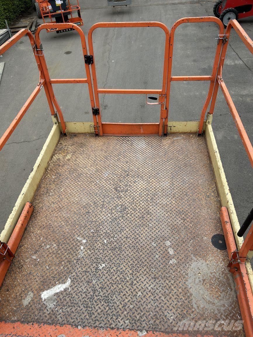 JLG 4069 LE (3614) Žirkliniai keltuvai