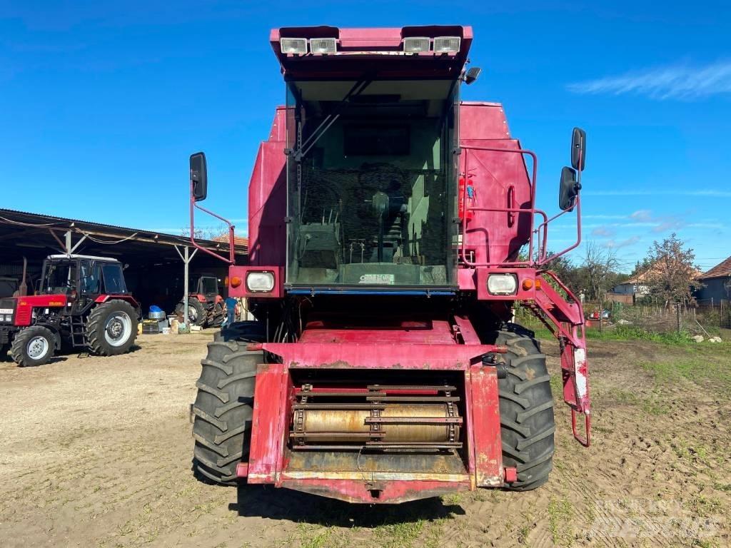 Case IH 521 Derliaus nuėmimo kombainai