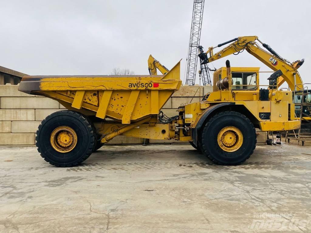 CAT D 25 C Karjeriniai savivarčiai