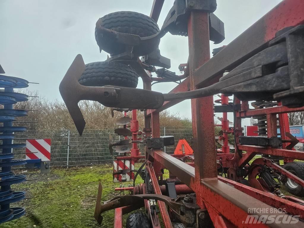 Horsch Terrano 8 FG Akėčios