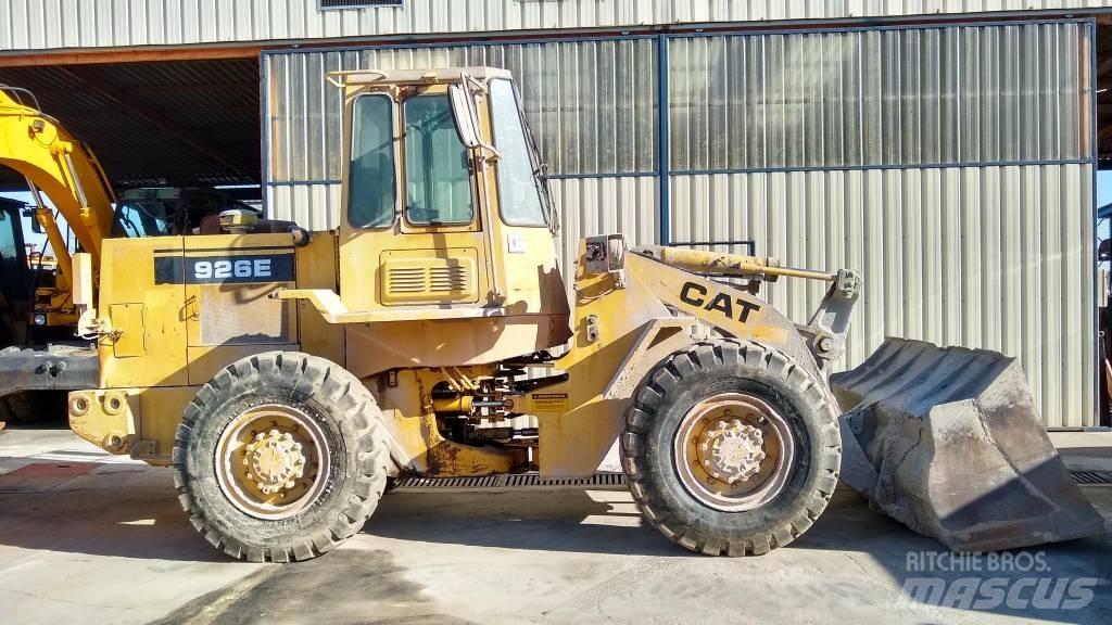 CAT 926 E Naudoti ratiniai krautuvai