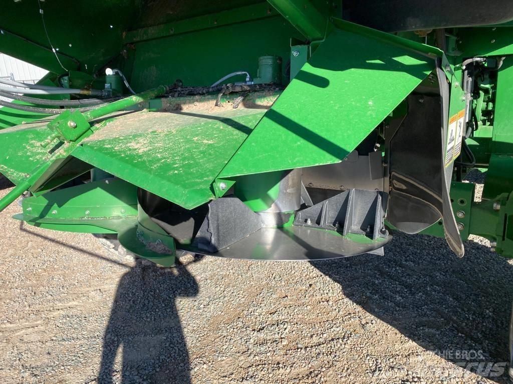 John Deere S 680 Derliaus nuėmimo kombainai