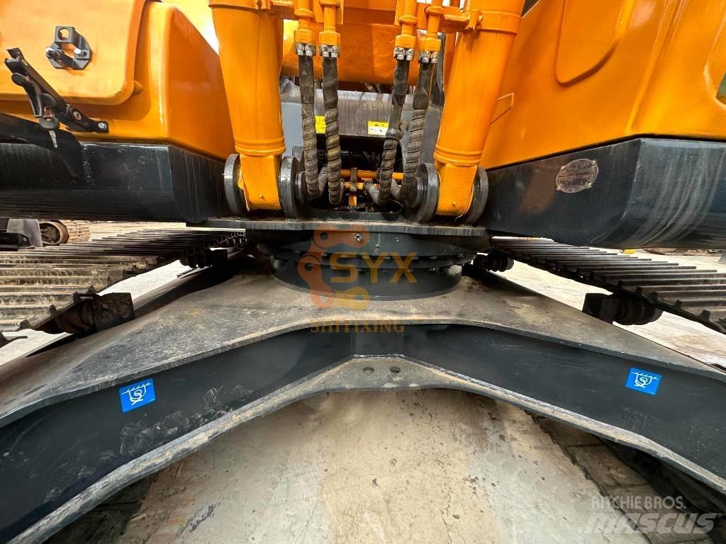 Hyundai R220 Vikšriniai ekskavatoriai