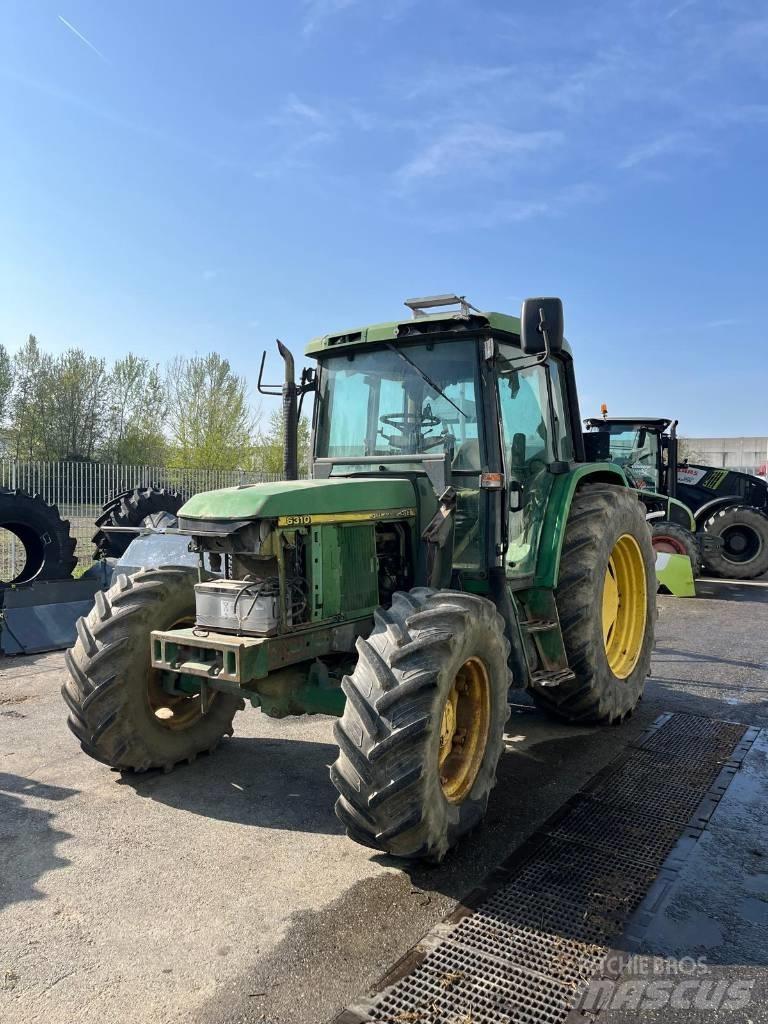John Deere 6310 Traktoriai