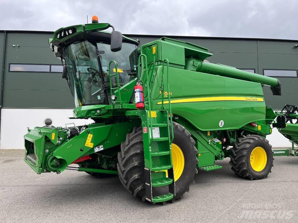 John Deere T 550 Derliaus nuėmimo kombainai