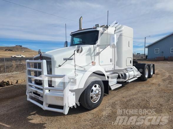 Kenworth T800 Naudoti vilkikai
