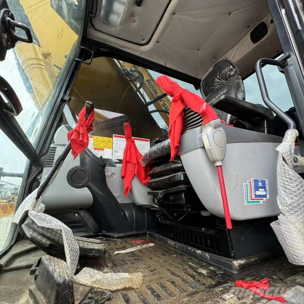 Komatsu PC 220-8 Vikšriniai ekskavatoriai
