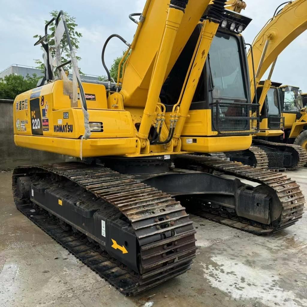 Komatsu PC 220-8 Vikšriniai ekskavatoriai
