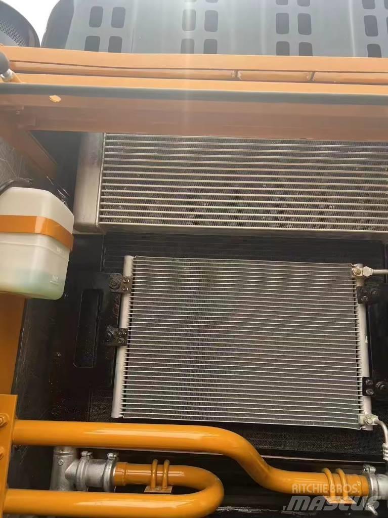 Sany SY 235 H Vikšriniai ekskavatoriai