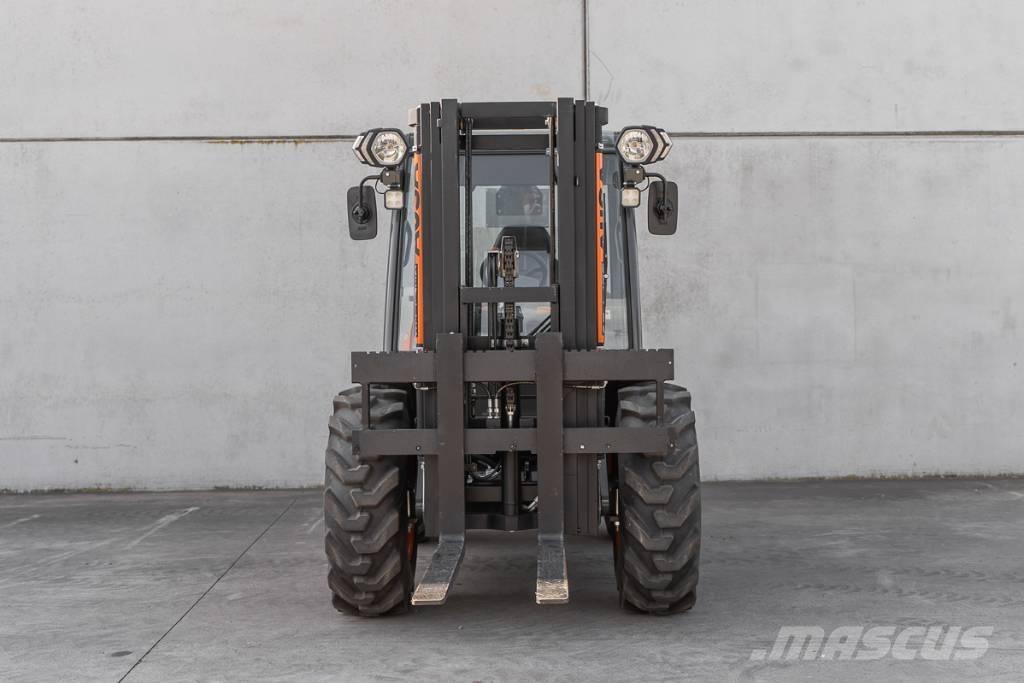 Ausa C 251 H x4 Dyzeliniai krautuvai