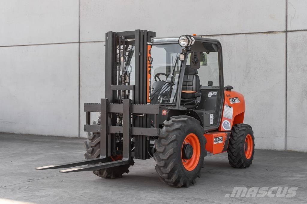 Ausa C 251 H x4 Dyzeliniai krautuvai