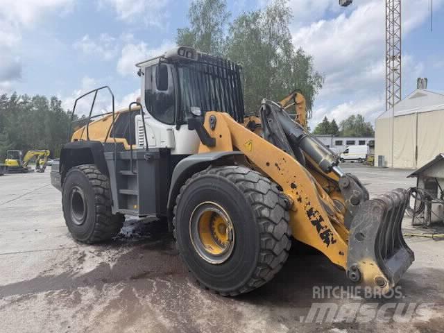 Liebherr L 566 Naudoti ratiniai krautuvai