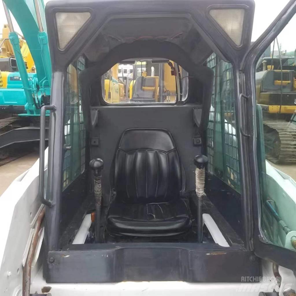 Bobcat S 160 Krautuvai su šoniniu pasukimu