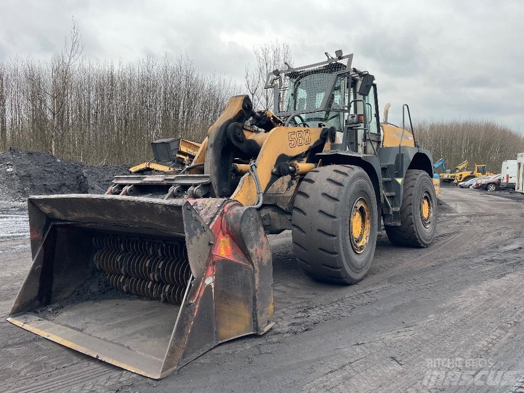 Liebherr L 580 Naudoti ratiniai krautuvai