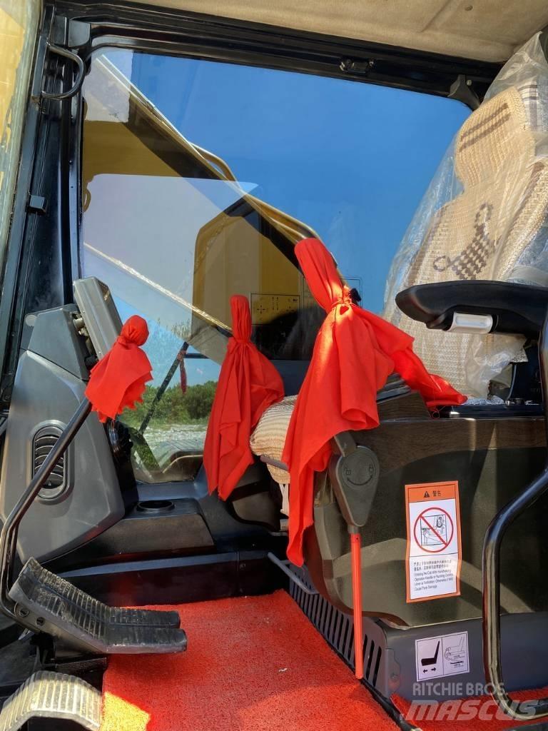 Sany 215 Vikšriniai ekskavatoriai