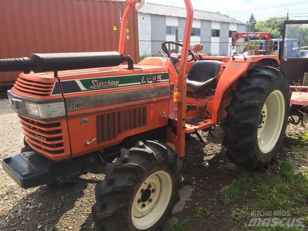 Kubota L1-45 Traktoriai