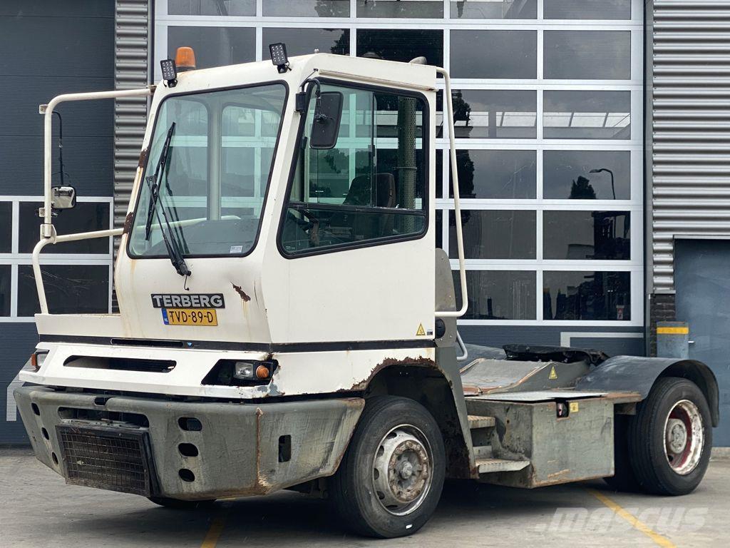 Terberg YT222 Naudoti vilkikai