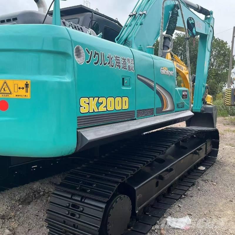 Kobelco SK 200 Vikšriniai ekskavatoriai