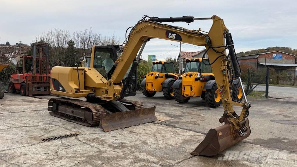 CAT 307 Vidutinės galios ekskavatoriai 7-12 t