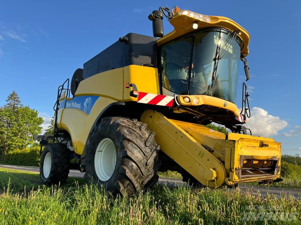 New Holland CX 860 Derliaus nuėmimo kombainai
