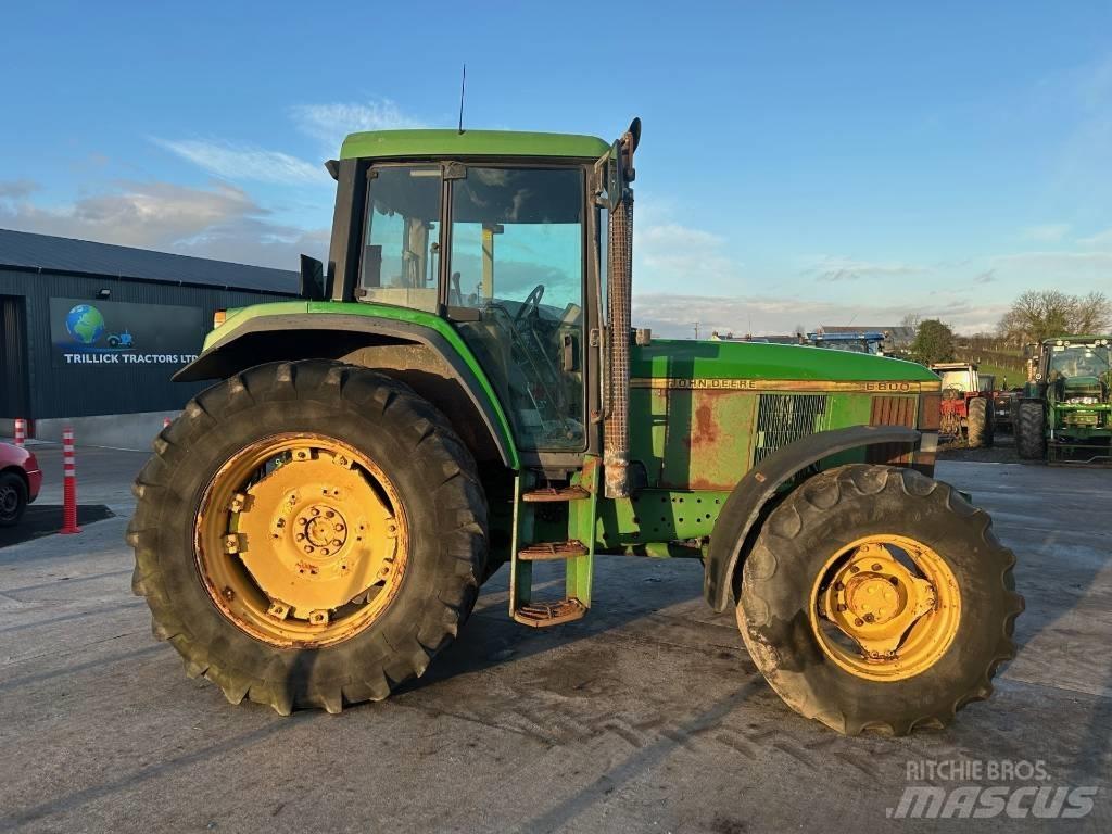 John Deere 6800 Traktoriai