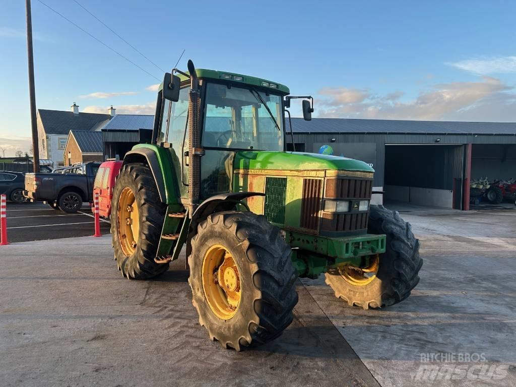 John Deere 6800 Traktoriai