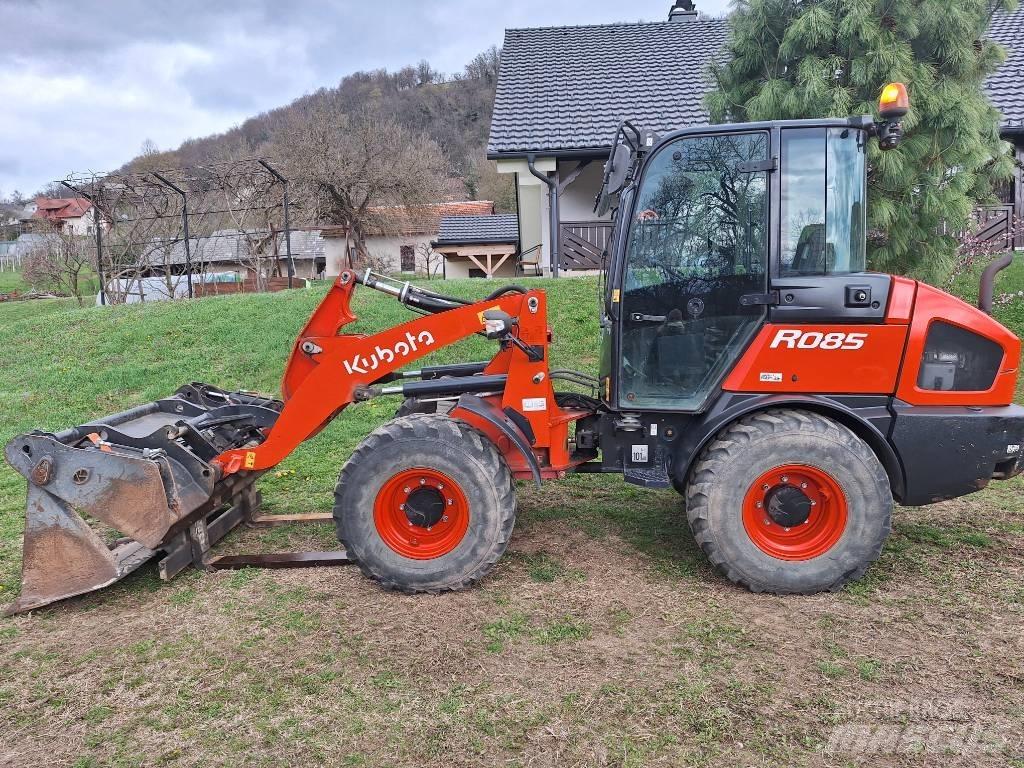 Kubota R 085 Naudoti ratiniai krautuvai