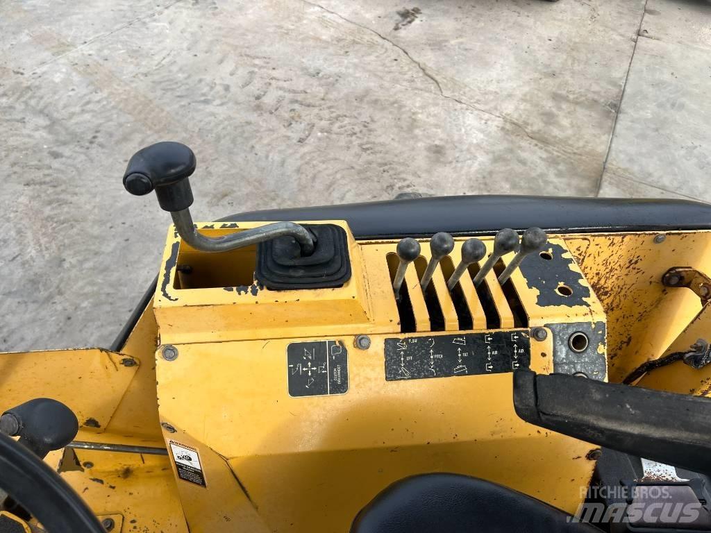 John Deere 210 LE Frontaliniai krautuvai ir ekskavatoriai