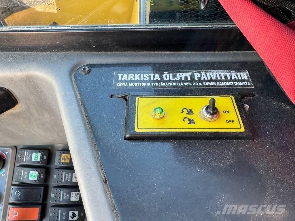 Yanmar Vio 80 Vikšriniai ekskavatoriai