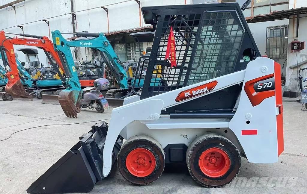 Bobcat S 70 Krautuvai su šoniniu pasukimu
