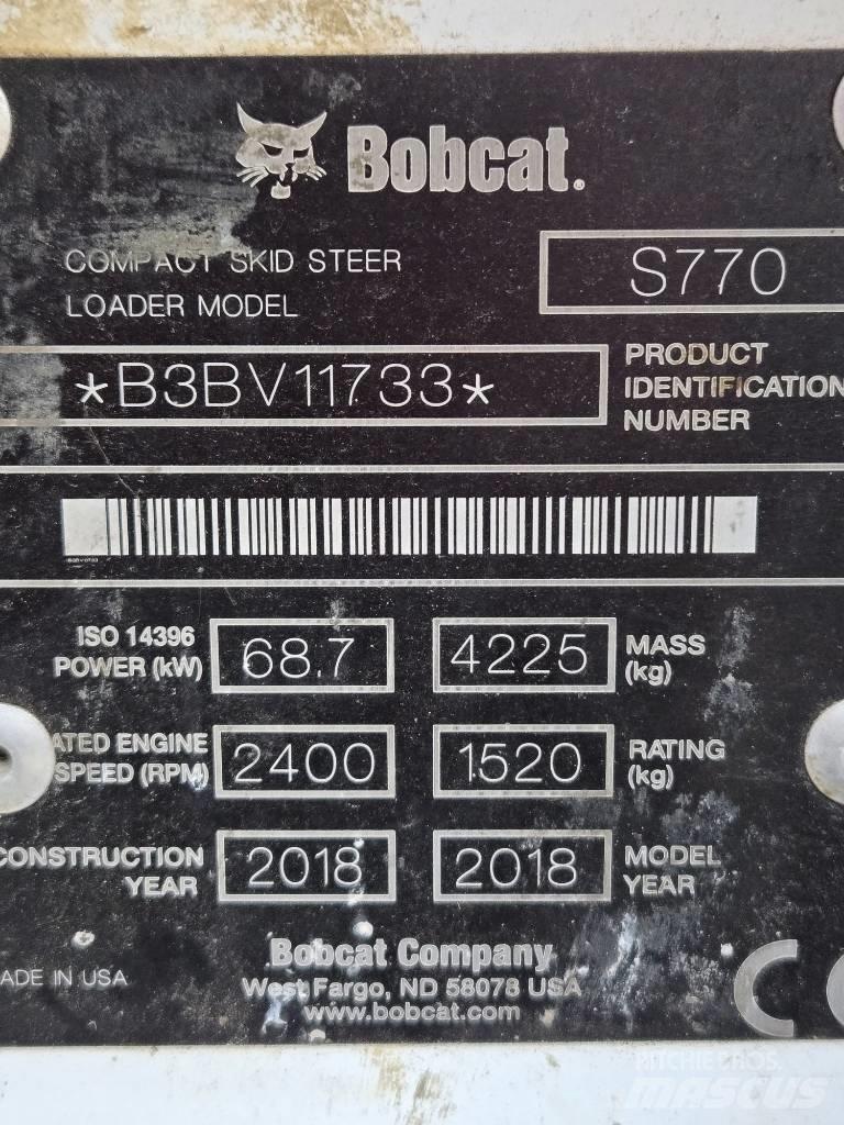 Bobcat S 770 Krautuvai su šoniniu pasukimu