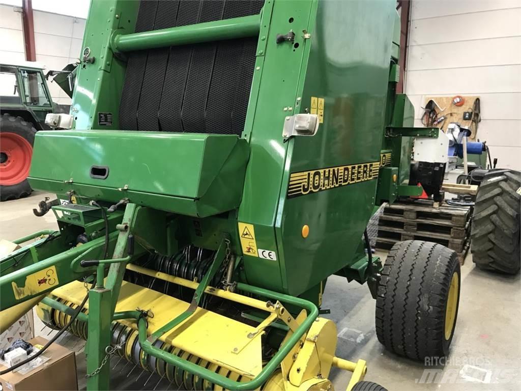 John Deere 590 Stačiakampių ryšulių presai