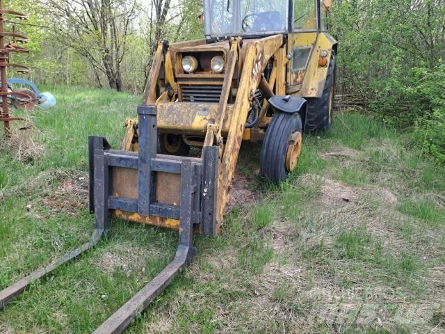 Massey Ferguson 50B Traktoriai