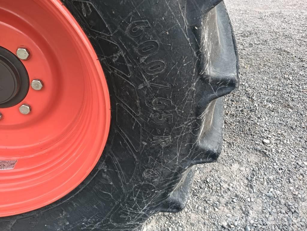 CLAAS TRION 750 Derliaus nuėmimo kombainai
