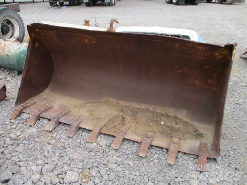 CAT loader Kaušai