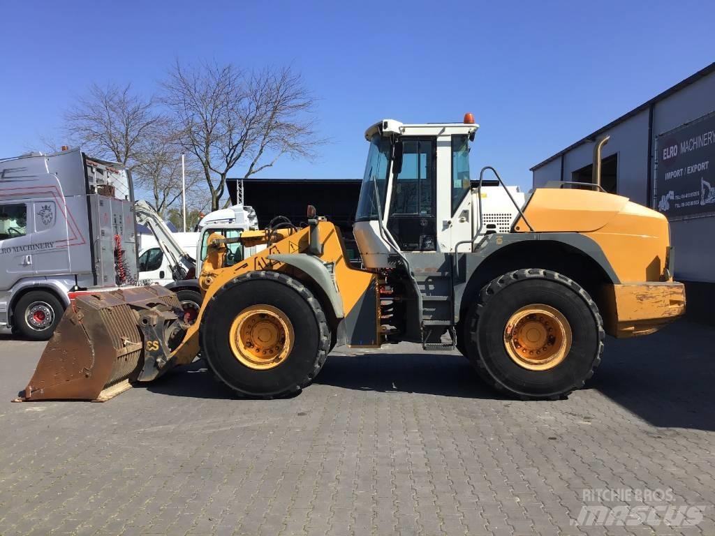 Liebherr L 544 Naudoti ratiniai krautuvai