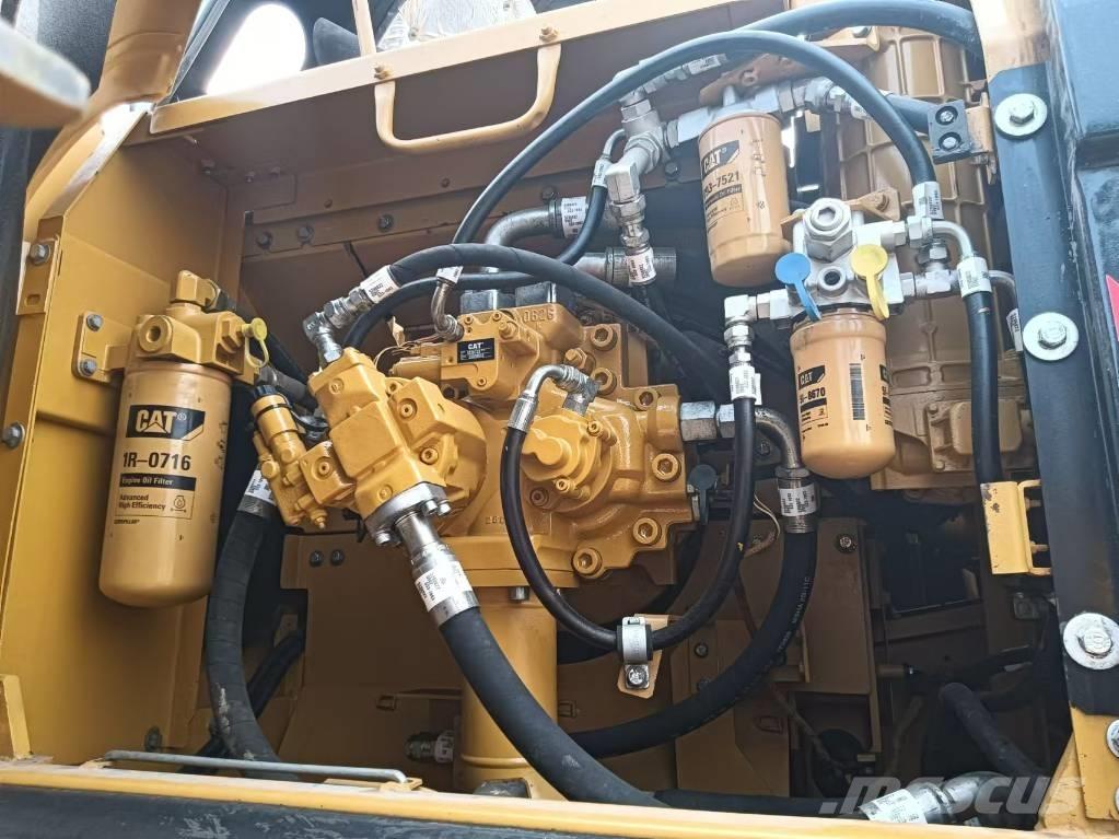 CAT 336 GC Vikšriniai ekskavatoriai